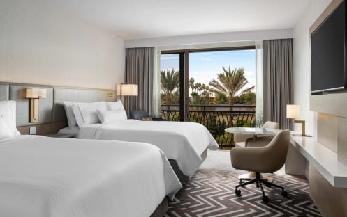 Deluxe Guest Room, 2 Queens